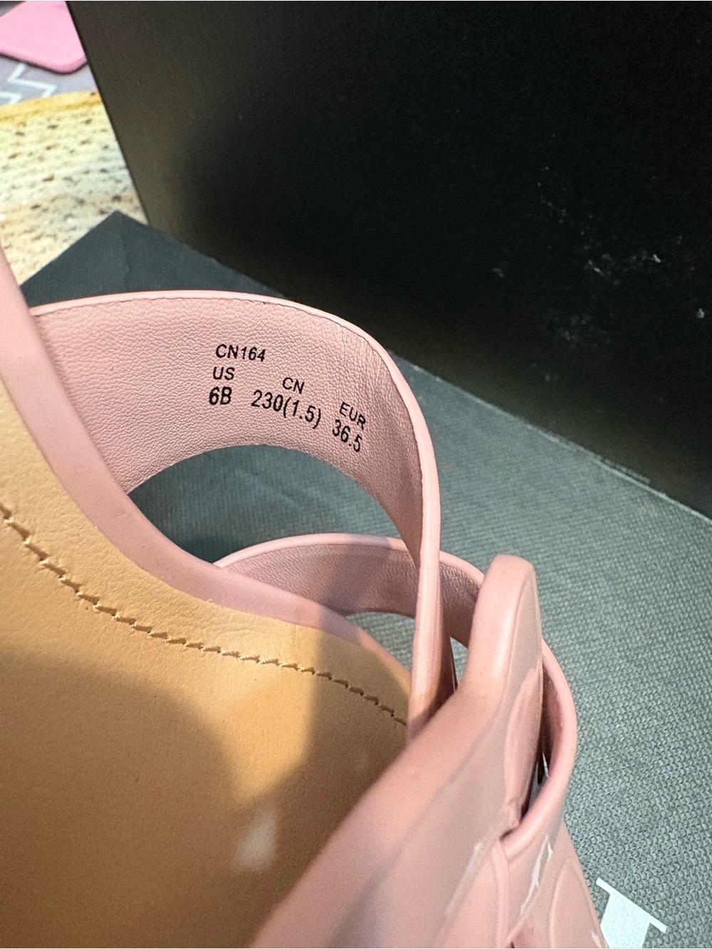 Coach Tillie 65 mm patent leather Rose Pink sandals - Picture 4 of 10